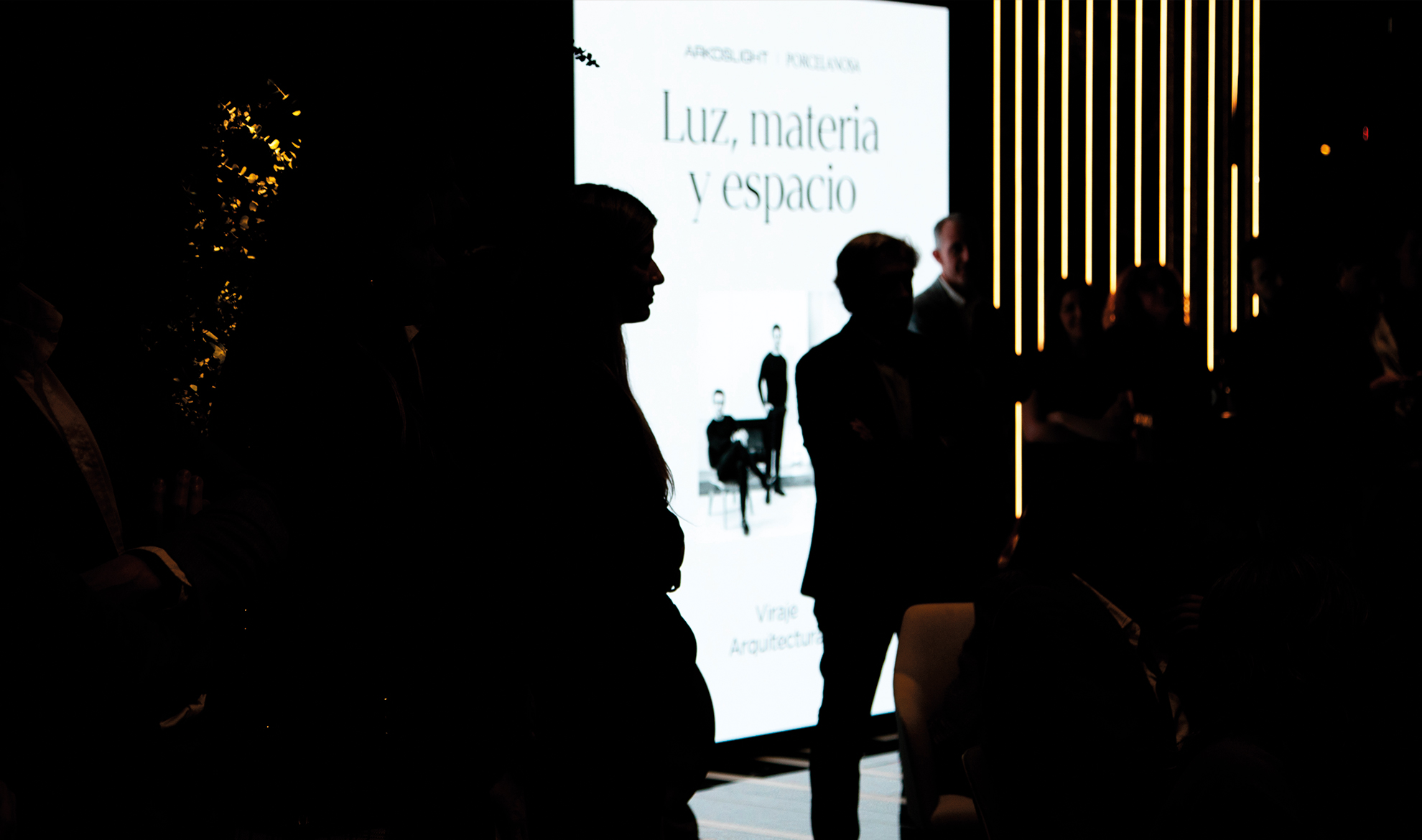 «Luz, materia y espacio»: un encuentro de Arkoslight y Porcelanosa en Marbella